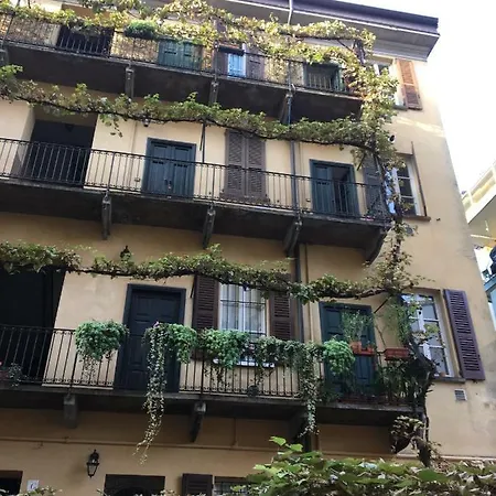 Naviglio Grande 아파트